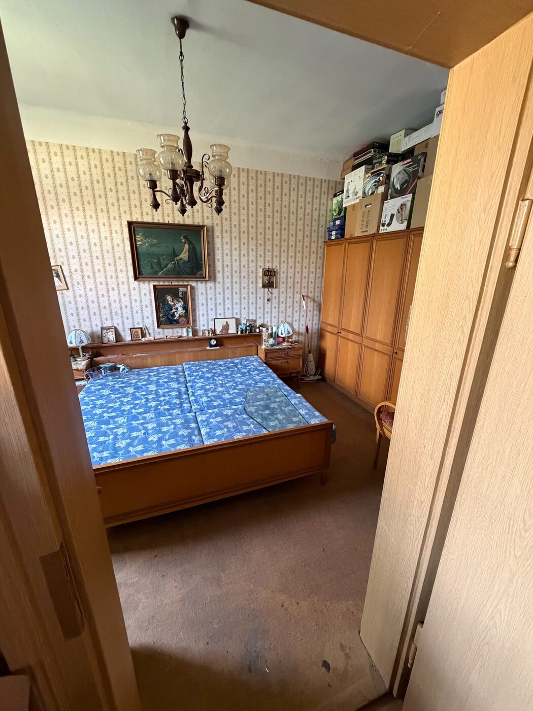Bezugsfertiges Schlafzimmer nach der Wohnungsräumung